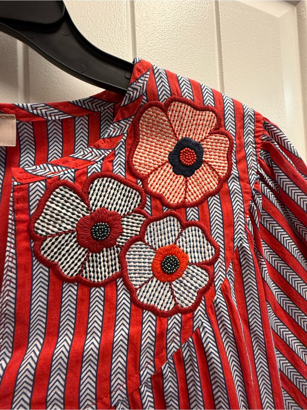 Philosophy Embroidered Floral Stripe Puff Sleeve Blouse Medium NWT - Picture 4 of 10